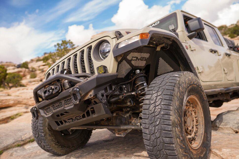 Передні підкрилки Jeep Wrangler JL/Gladiator JT 18-25 перед 2шт. DV8 Offroad INFEND-06FB