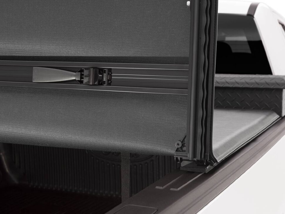 Кришка багажника складана м'яка Ford F-250/F-350/F-450 17-25 8' Trifecta Toolbox 2.0 Extang 93488