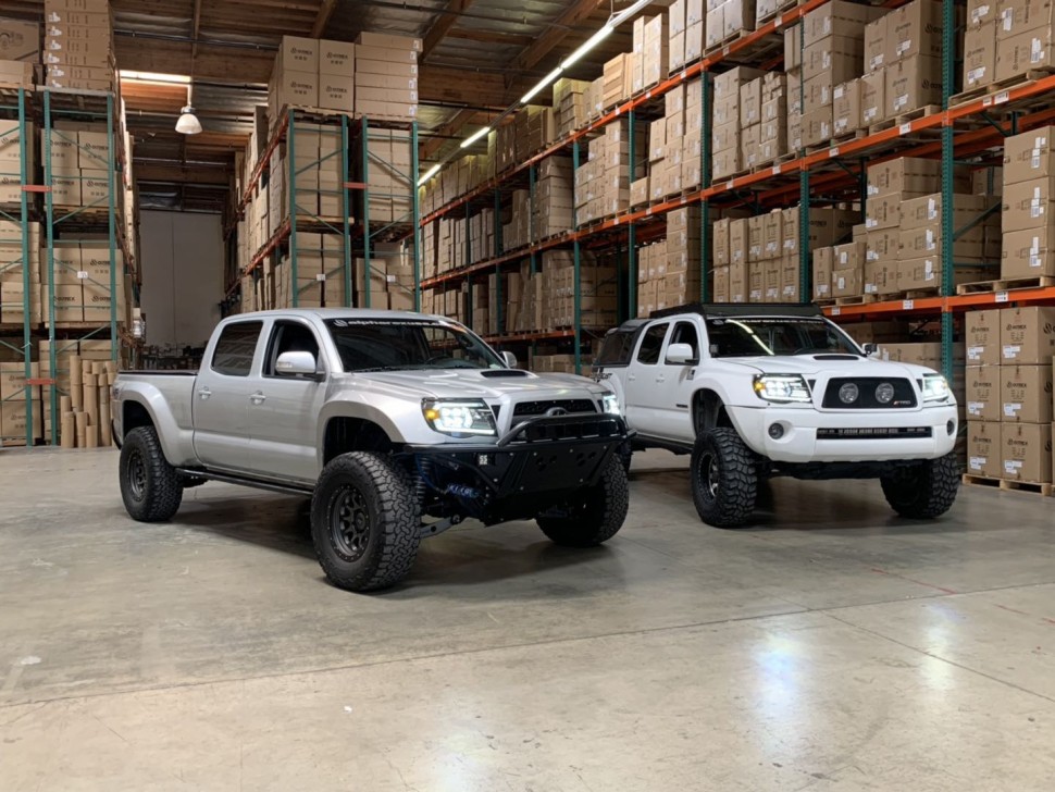 Комплект передних Led фар Toyota Tacoma 05-11 NOVA-Series AlphaRex 880744