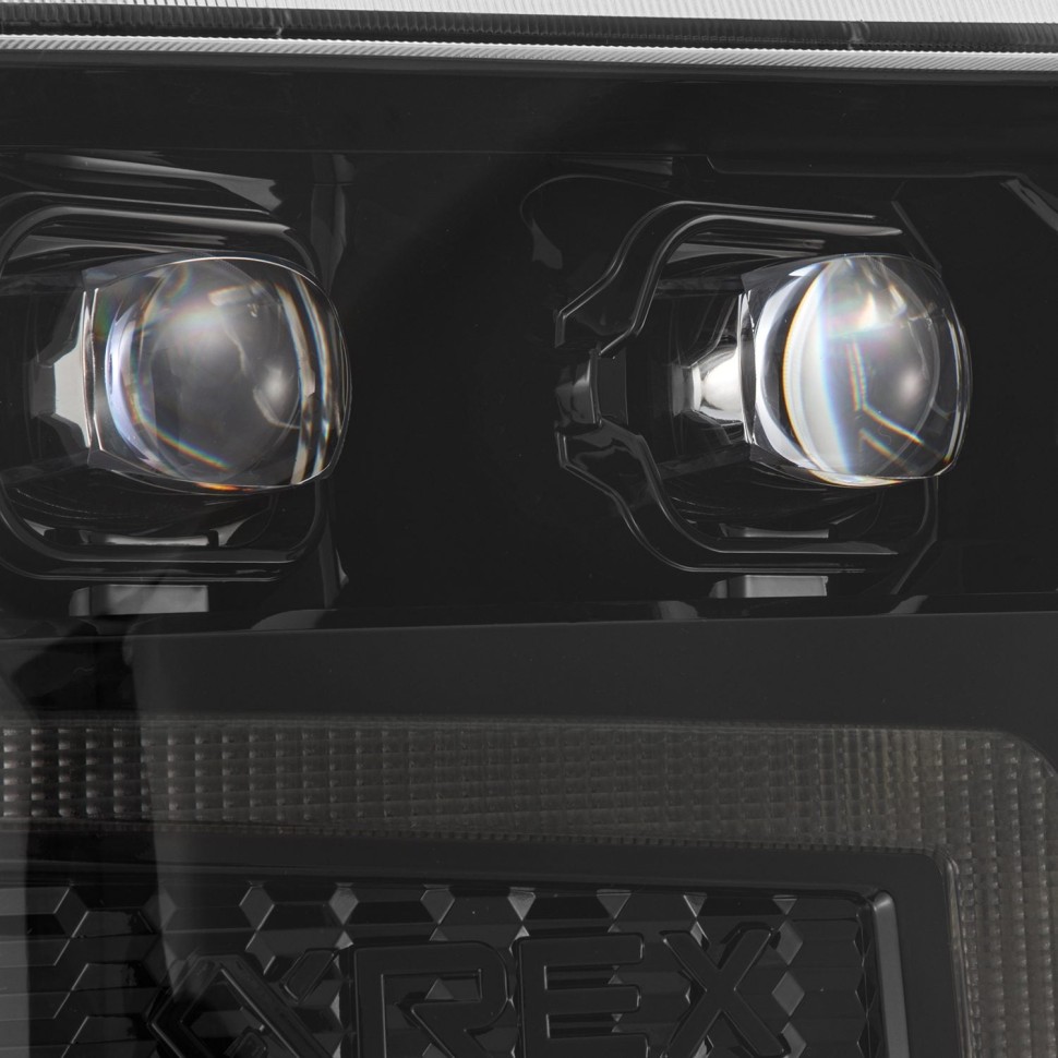 Комплект передних Led фар Chevrolet Silverado 1500 16-18 NOVA-Series AlphaRex 880236