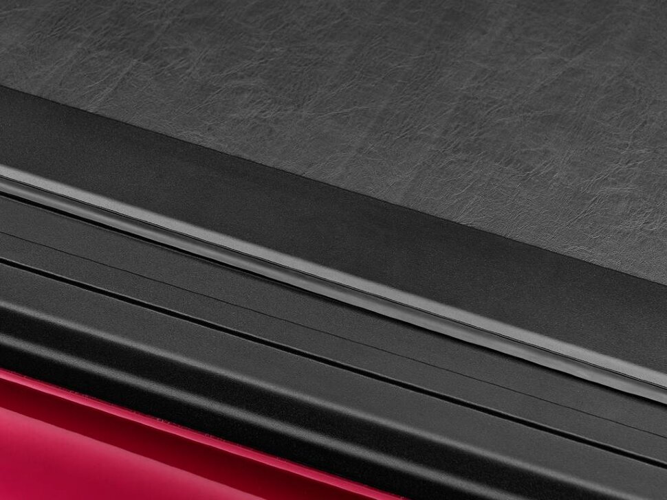 Roll-N-Lock LG532M M-Series Manual Retractable Tonneau Cover Toyota Tacoma 24-25 5'