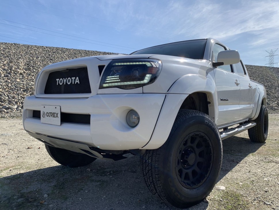 Комплект передних галогеновых фар Toyota Tacoma 05-11 PRO-Series AlphaRex 880736