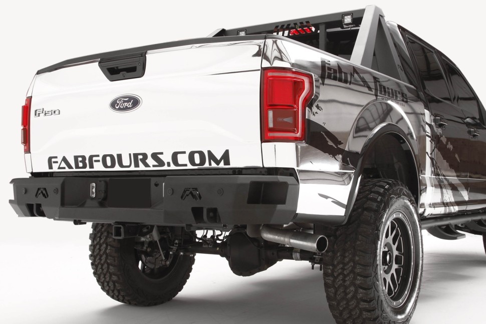 Задний бампер Ford F-150 15-20 Premium Fab Fours FF15-W3251-1