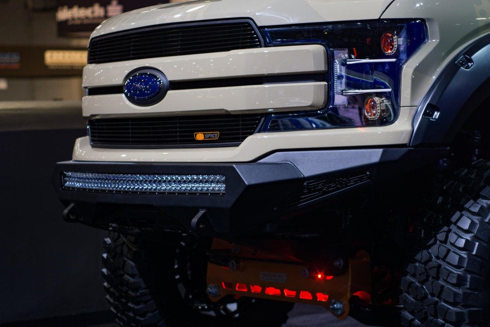 Передний бампер Ford F-150 18-20 Addictive Desert Designs F181192860103