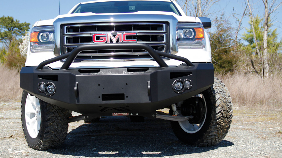 Передній бампер Premium з центральною дугою GMC Sierra 1500 14-15 Fab Fours GS14-H3152-1