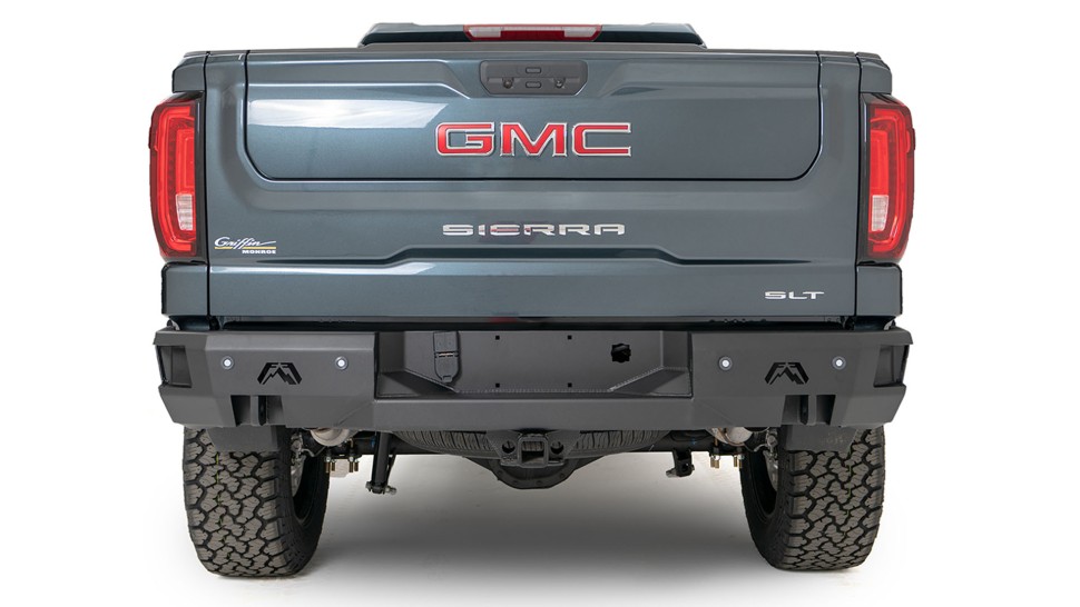 Задний бампер Chevrolet Silverado/GMC Sierra 1500 22-26 Premium Fab Fours GS23-W5851-1