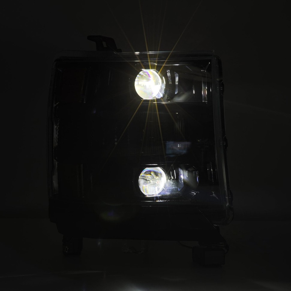 Комплект передних Led фар Chevrolet Silverado 1500 16-18 LUXX-Series AlphaRex 880233