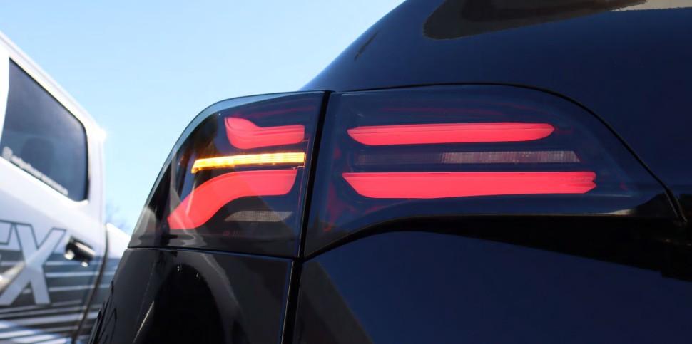 AlphaRex 601030 PRO-Series Led Tail Lights Tesla Model Y/Model 3 20-24