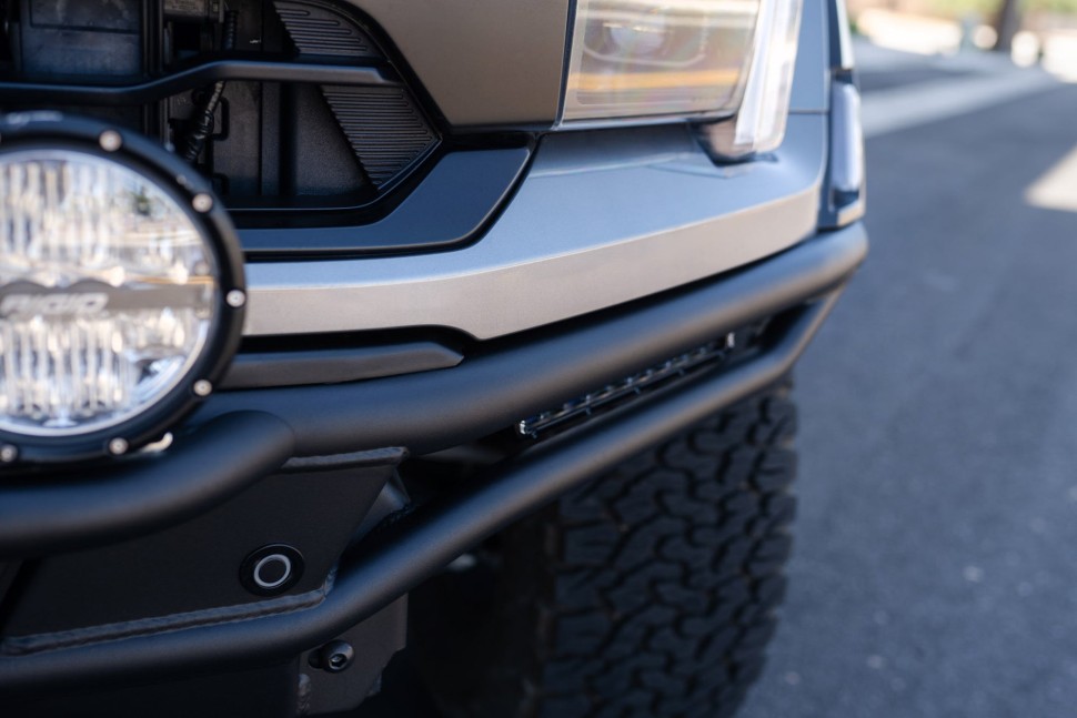 Передний бампер Ford F-150 Raptor 21-25 Addictive Desert Designs F210373200103