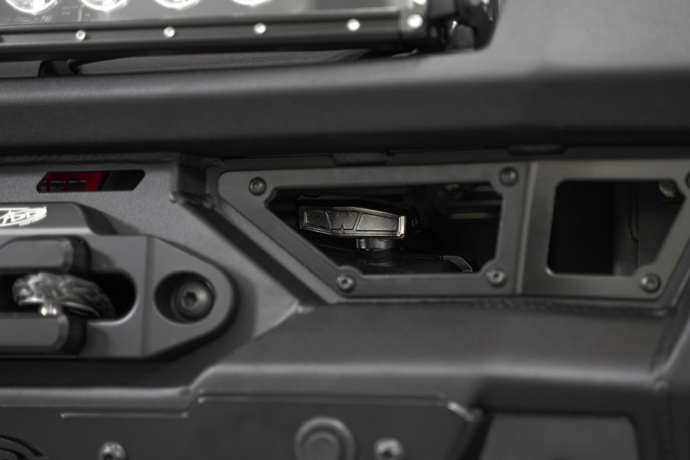 Передний бампер под лебёдку Chevrolet Silverado 2500/3500 24-25 Addictive Desert Designs F820335070103