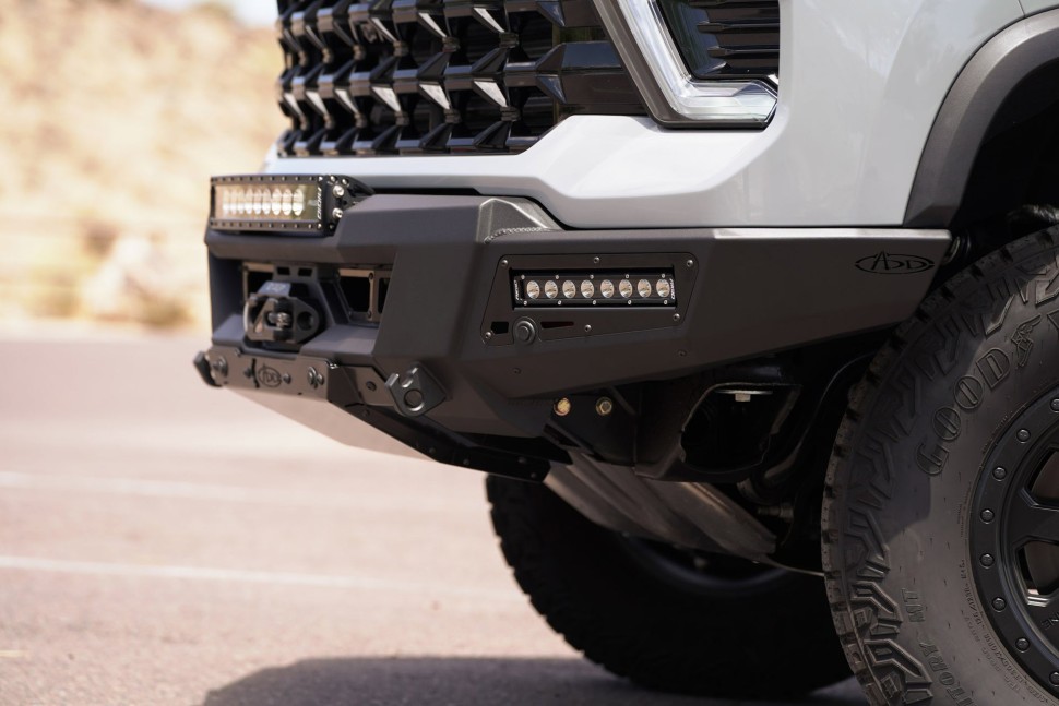 Передний бампер под лебёдку Chevrolet Silverado 2500/3500 24-25 Addictive Desert Designs F820335070103