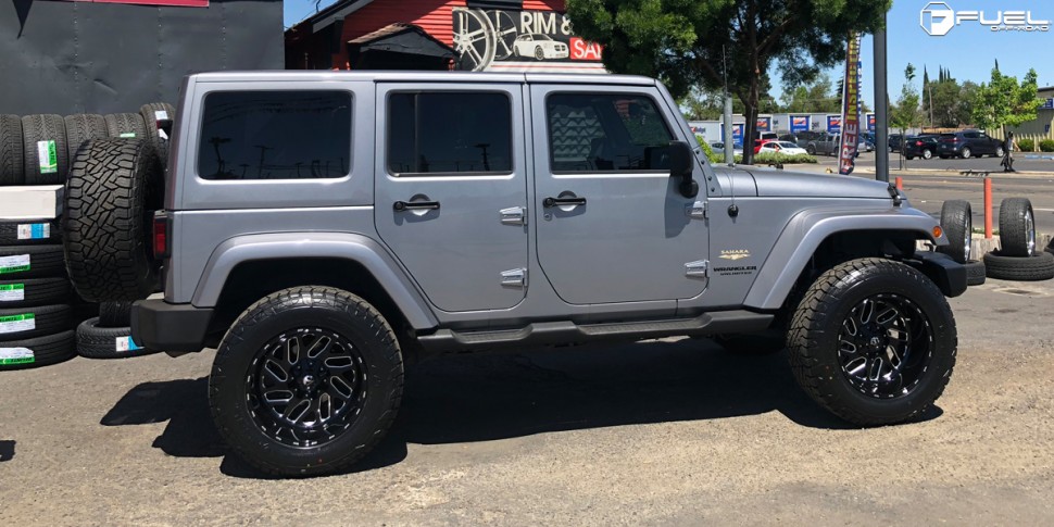 Колесный диск Fuel Off Road Triton Gloss Black Milled 22x8.25 ET-215 D58122828D25