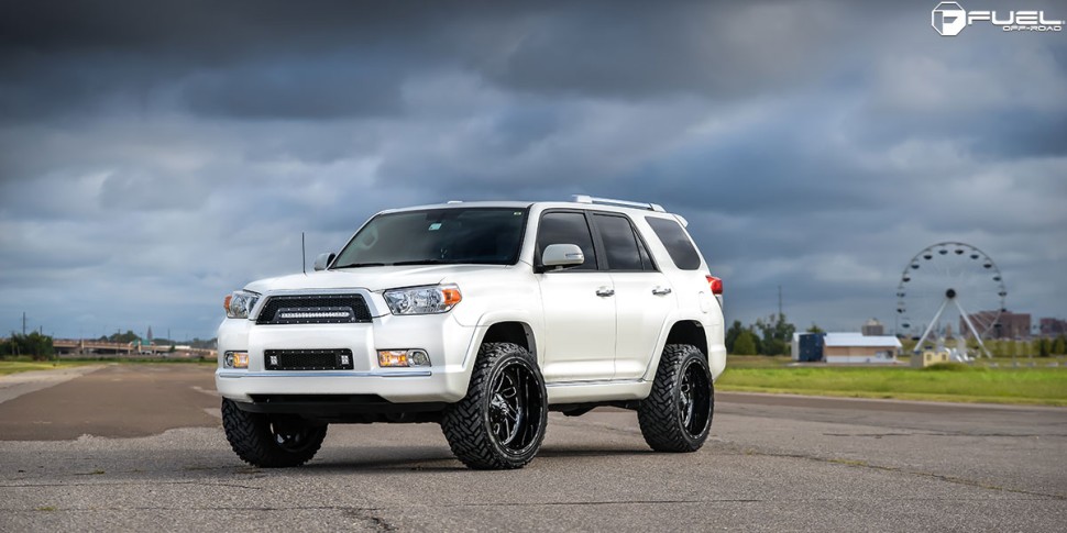 Колесный диск Fuel Off Road Triton Gloss Black Milled 22x8.25 ET-215 D58122828D25