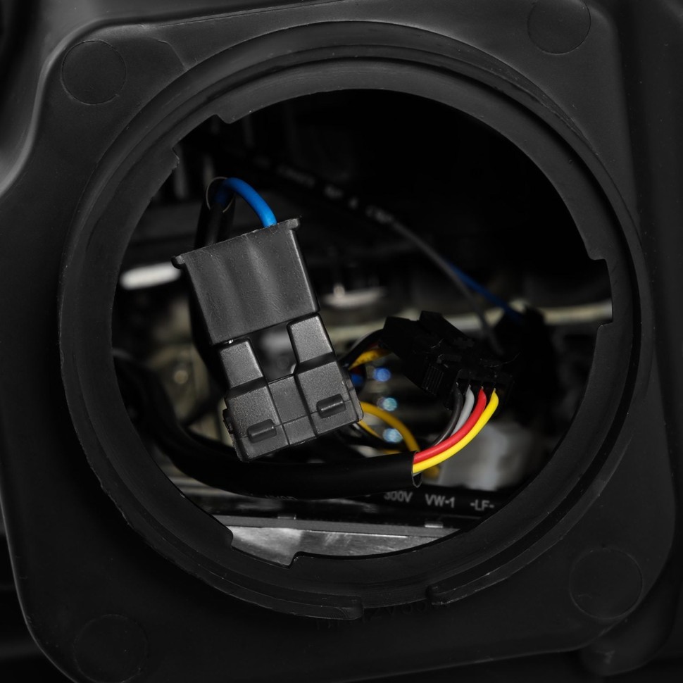 Комплект передних Led фар Chevrolet Silverado 1500 16-18 LUXX-Series AlphaRex 880234