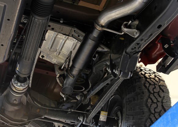 Выхлопная система Cat-Back Jeep Gladiator JT 20-26 Outlaw Series Flowmaster 817958