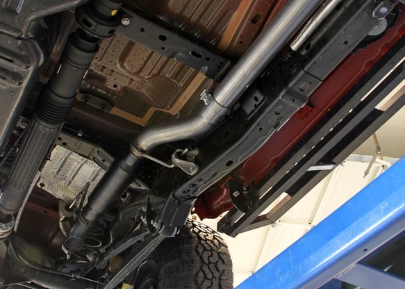 Выхлопная система Cat-Back Jeep Gladiator JT 20-26 Outlaw Series Flowmaster 817958