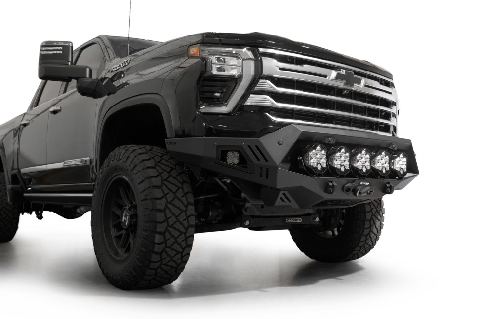 Передний бампер Chevrolet Silverado 2500/3500 24-25 Addictive Desert Designs F820043500103