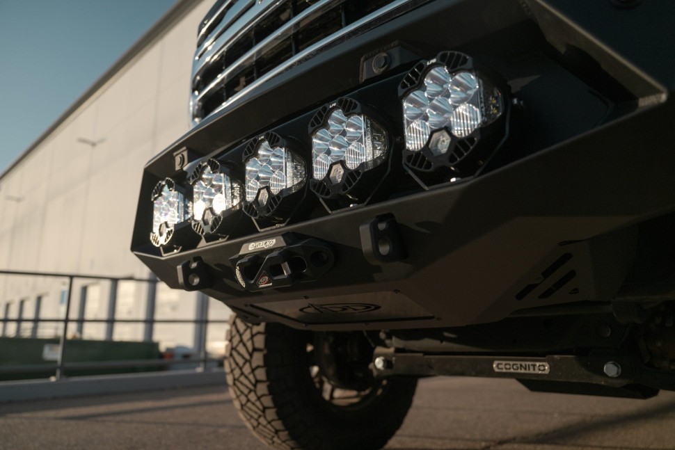 Передний бампер Chevrolet Silverado 2500/3500 24-25 Addictive Desert Designs F820043500103