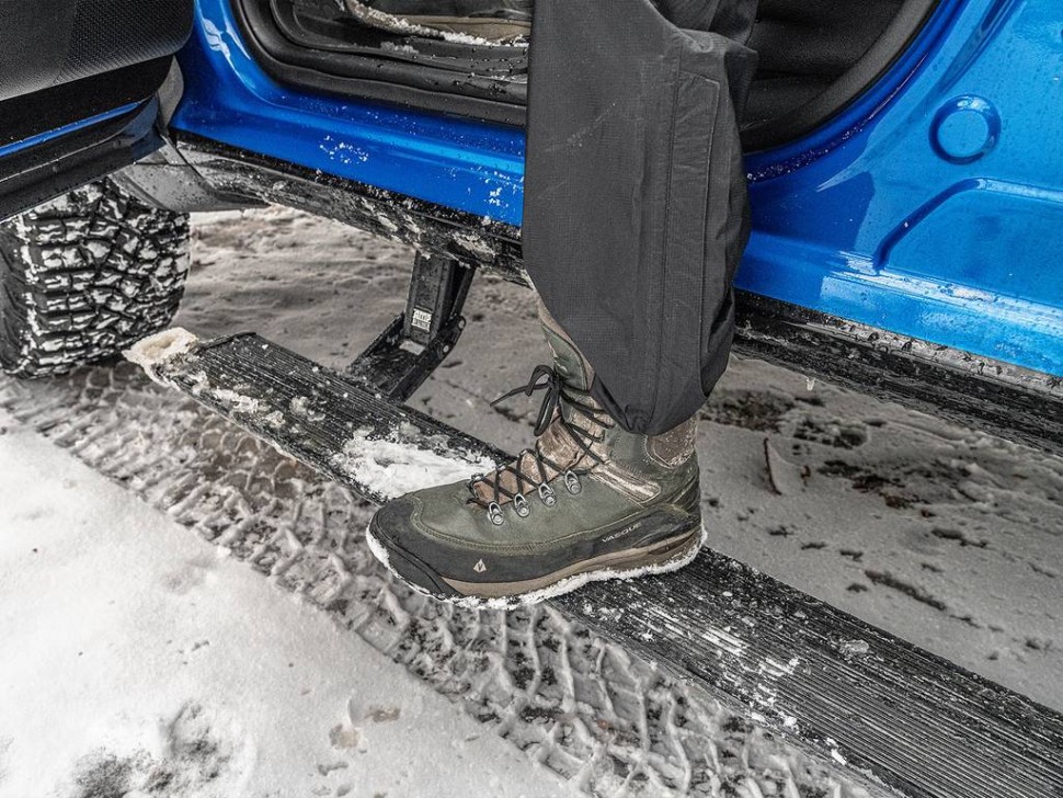 Электрические подножки Jeep Wrangler JL 18-24 PowerStep XTreme AMP Research 78132-01A