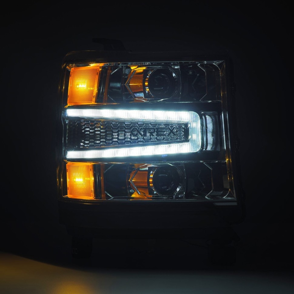 Комплект передних Led фар Chevrolet Silverado 1500 16-18 LUXX-Series AlphaRex 880235
