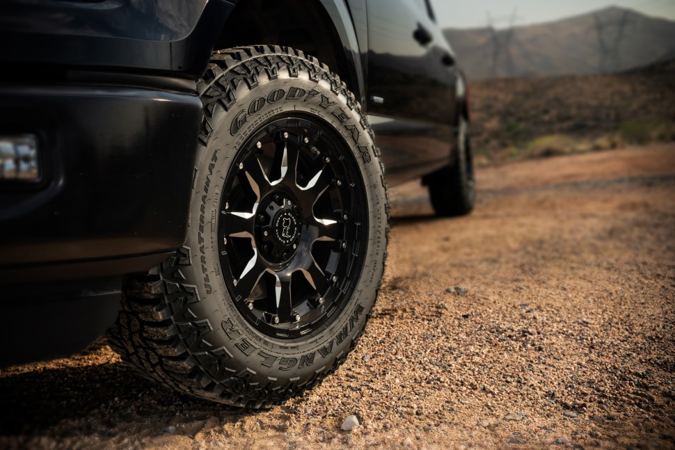 Колесный диск Black Rhino Sierra Gloss Black W/Milled Spokes 20x10 ET 2010SRA006135B87