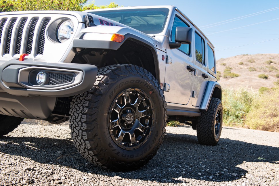 Колесный диск Black Rhino Sierra Gloss Black W/Milled Spokes 20x10 ET 2010SRA006135B87