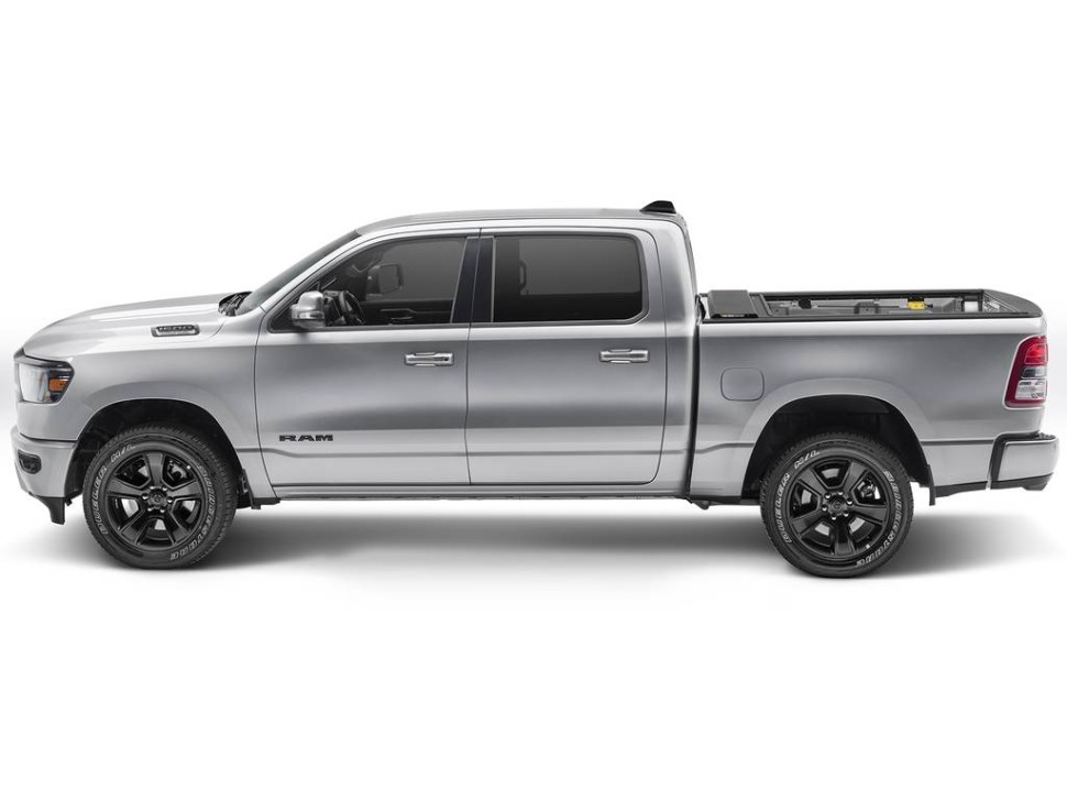 Ролета багажника выдвижная с электроприводом Ford F-150 15-20 5'7" E-Series Roll-N-Lock RC101E