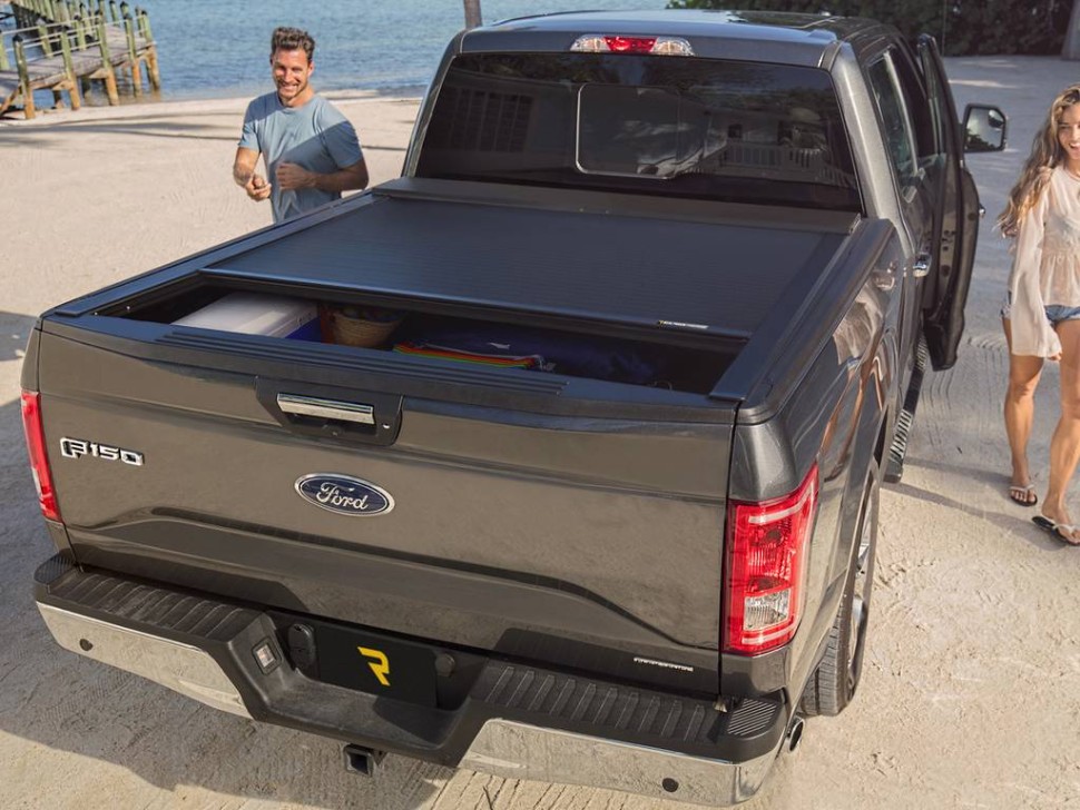 Ролета багажника выдвижная с электроприводом Ford F-150 15-20 5'7" E-Series Roll-N-Lock RC101E