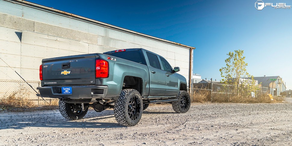 Колесный диск Fuel Off Road Vandal Gloss Black Milled 17x9 ET+1 D62717902650