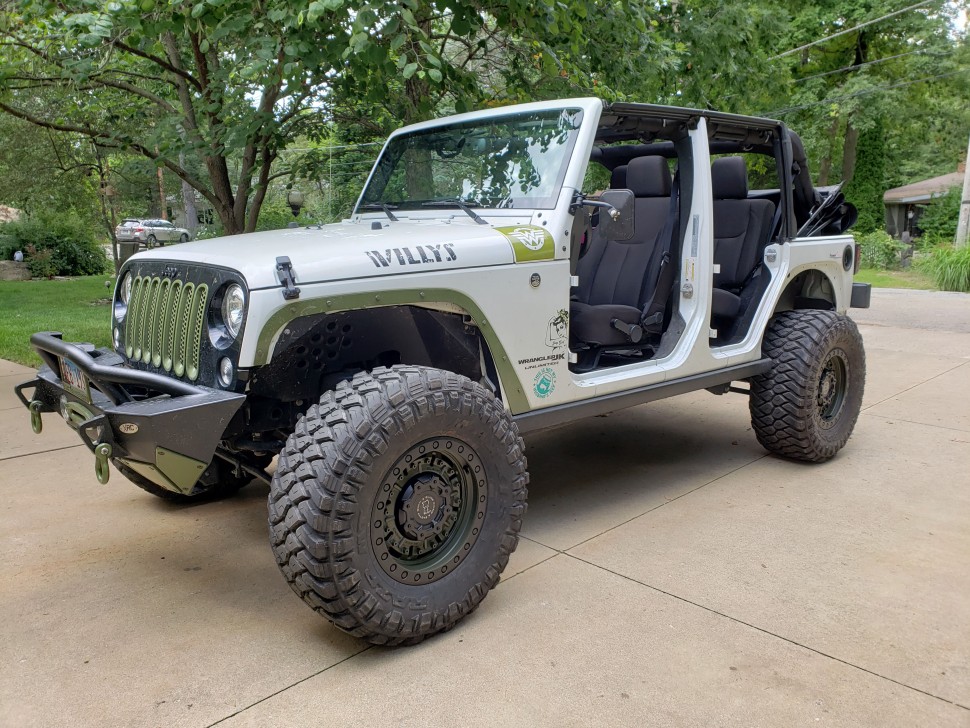 Black Rhino 1795ABR-88165B22 Abrams Wheel Gloss Gunblack W/Machined Dark Tint Lip 17x9.5 -18