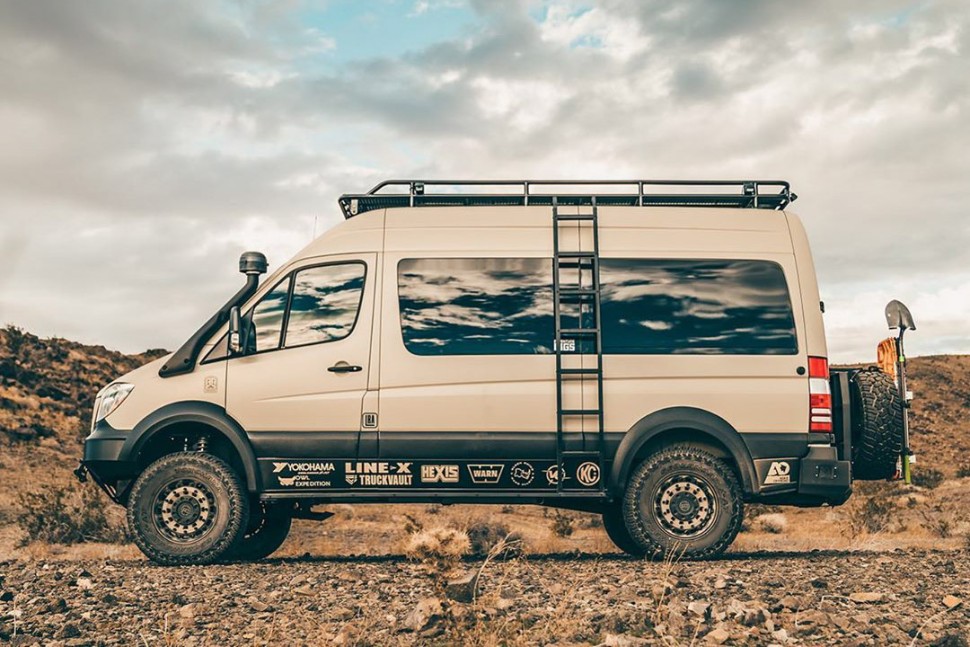 Black Rhino 1895ARS128170D25 Arsenal Wheel Sand On Black 18x9.5 +12