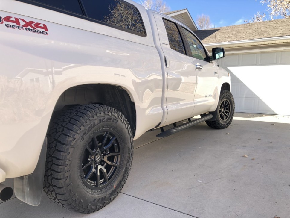 Колісний диск Icon Vehicle Dynamics Vector 6 Satin Black 17x8.5 ET 2417858347SB