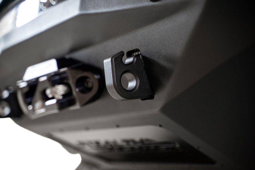 Передний бампер под лебёдку Chevrolet Silverado 2500/3500 20-23 Addictive Desert Designs F271202890103