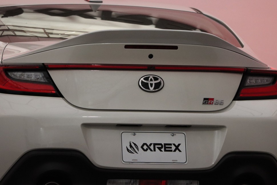 Светодиодный фонарь багажника Toyota GR86/Subaru BRZ 21-25 LUXX-Series AlphaRex 220030