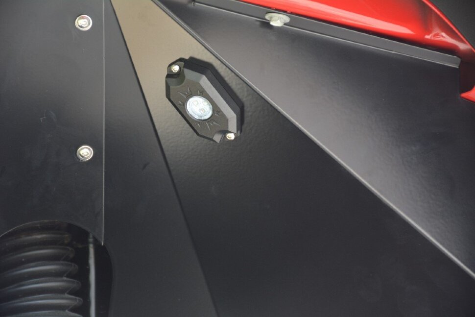 Передні підкрилки з LED-підсвіткою Jeep Wrangler JK 07-18 перед 2шт. DV8 Offroad INFEND-01FBRL