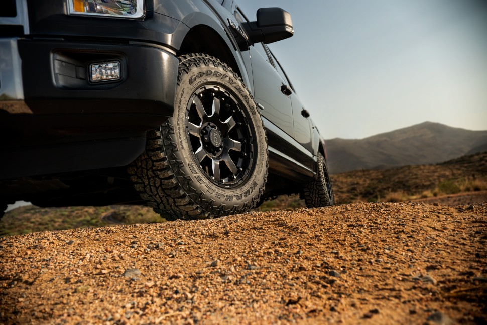 Колесный диск Black Rhino Sierra Gloss Black W/Milled Spokes 20x10 ET-23 2010SRA-35127B78