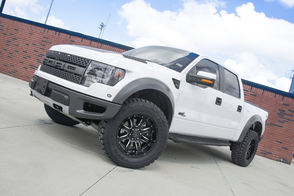 Колесный диск Black Rhino Sierra Gloss Black W/Milled Spokes 20x10 ET-23 2010SRA-35127B78