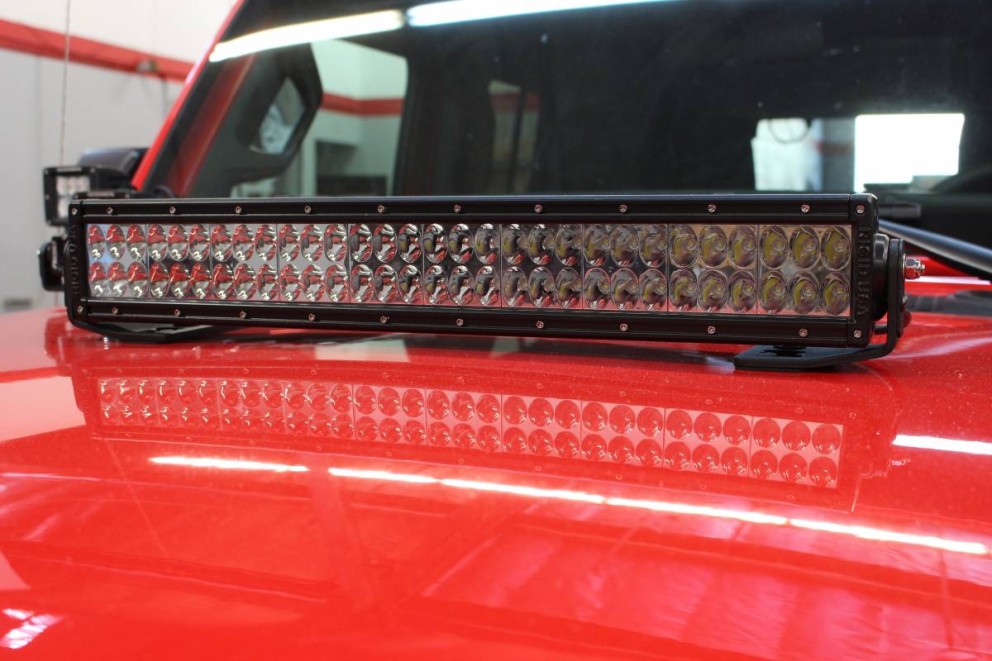 Комплект креплений светодиодной оптики на капот 20" Jeep Gladiator JT/Wrangler JL 18-23 Go Rhino 732200T
