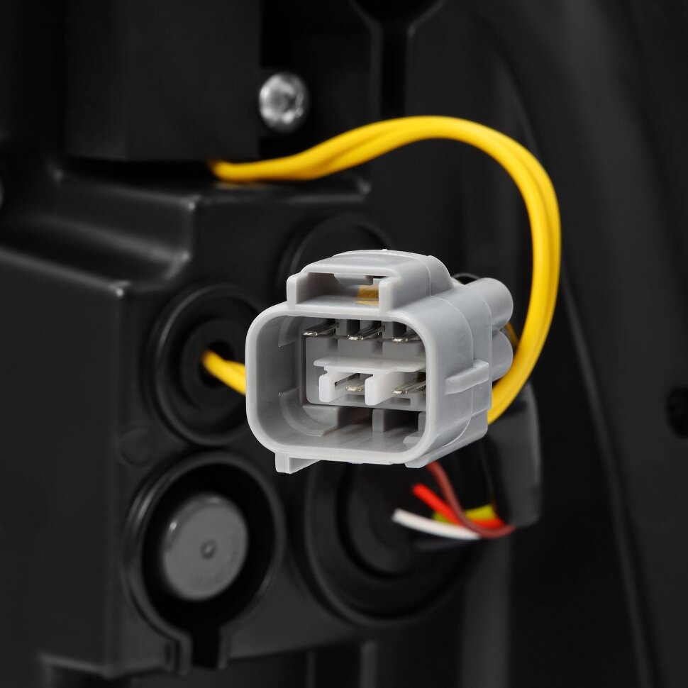 Світлодіодні задні ліхтарі Toyota Tacoma 05-15 LUXX-Series AlphaRex 680050