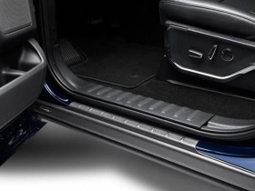 Накладки на пороги Chevrolet Silverado/GMC Sierra 2500/3500 20-25 Trail Armor Bushwacker 14130