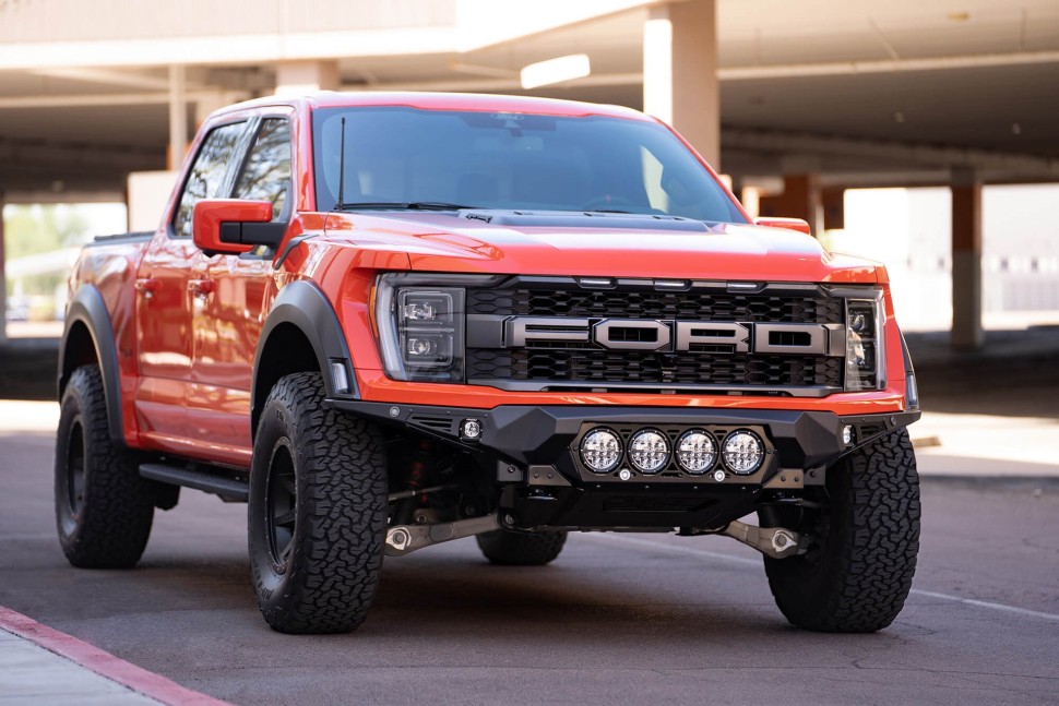 Передний бампер Ford F-150 Raptor/Raptor R 21-25 Addictive Desert Designs F210014110103