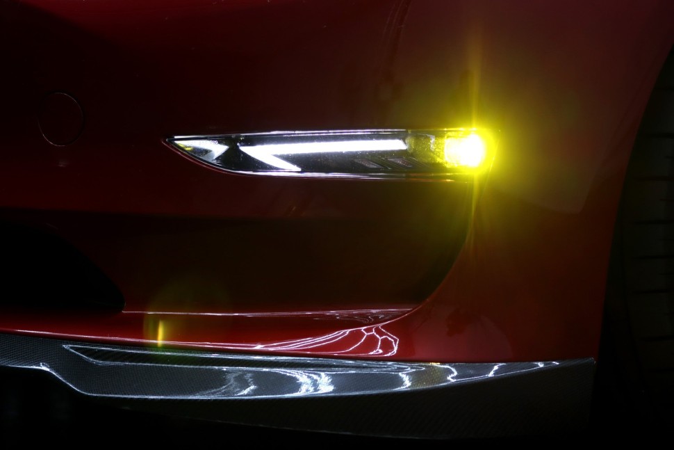 AlphaRex 210010 Led Projector Fog Lights Tesla Model 3/Model Y 17-24