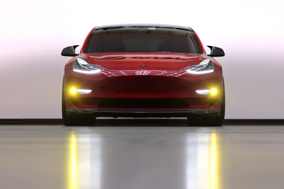 AlphaRex 210010 Led Projector Fog Lights Tesla Model 3/Model Y 17-24