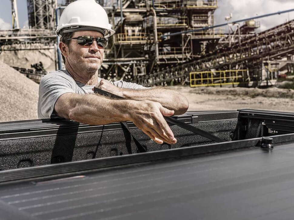 Ролета багажника висувна Chevrolet Colorado/GMC Canyon 15-22 5'2" A-Series Roll-N-Lock BT261A