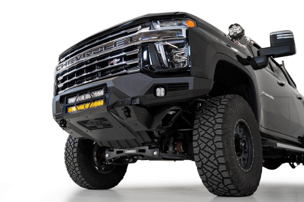 Передний бампер Chevrolet Silverado 2500/3500 20-23 Addictive Desert Designs F270012140103