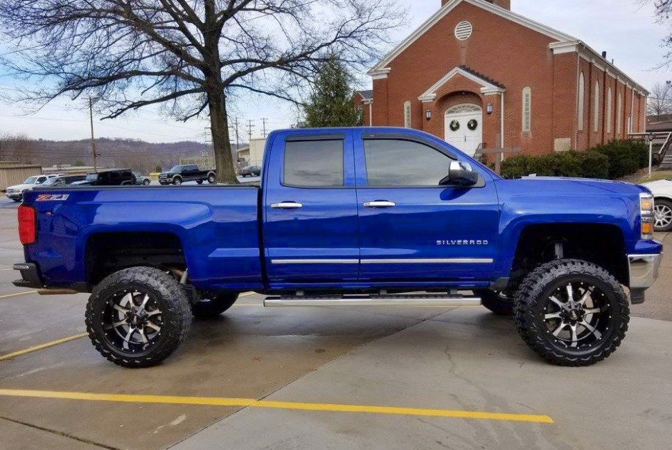 Moto Metal MO97081067324NUS MO970 Wheel Gloss Black W/Machined Face 18x10 -24