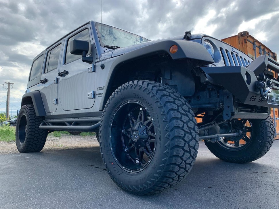 AMP 305-6018AMP/CA3 Terrain Attack A/T A Tire 32x12.5 R18