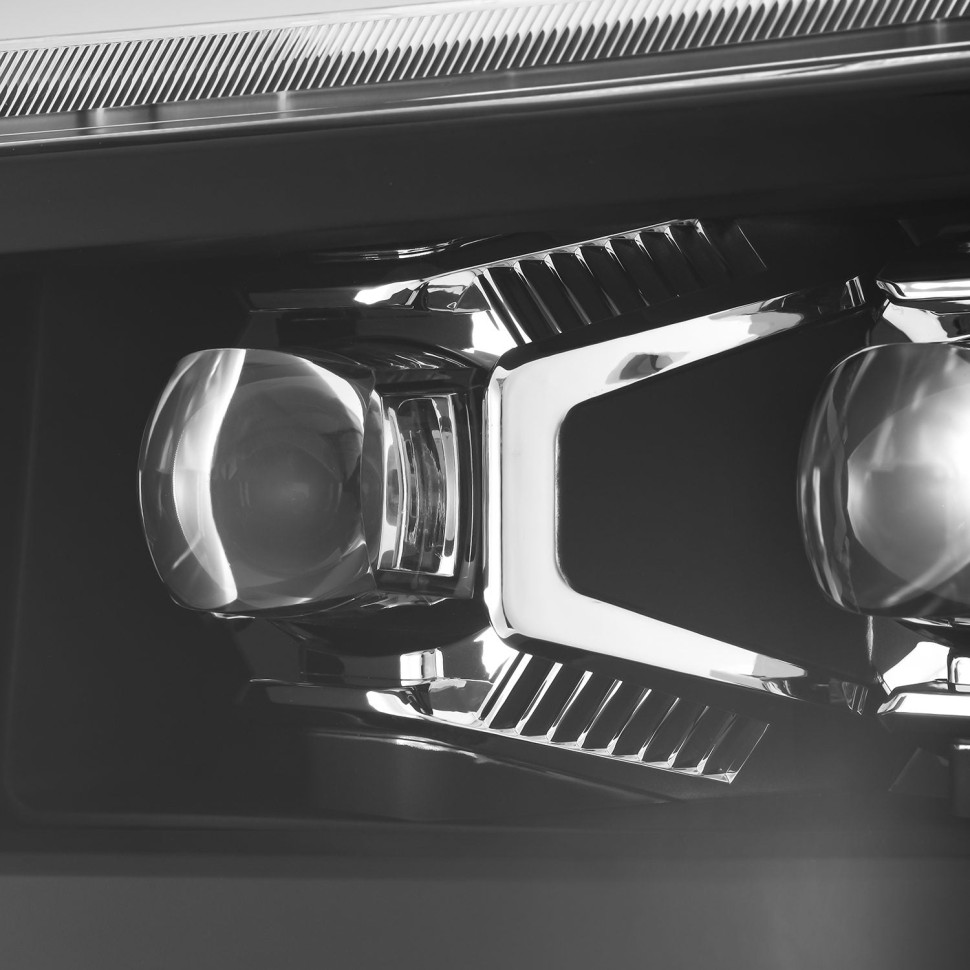 Комплект передних Led фар Chevrolet Silverado 1500 14-15 NOVA-Series AlphaRex 880239