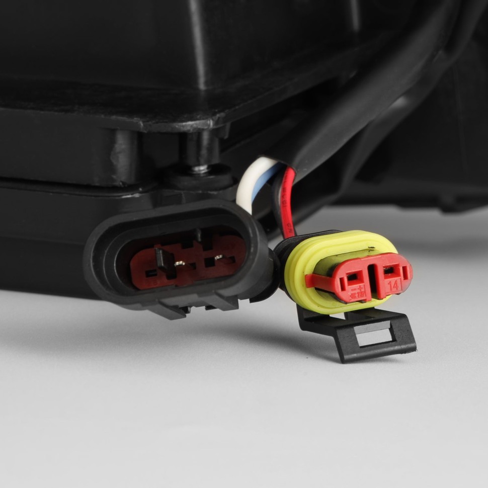 Комплект передних Led фар Toyota Tacoma/4Runner 24-26 LUXX-Series AlphaRex 880334