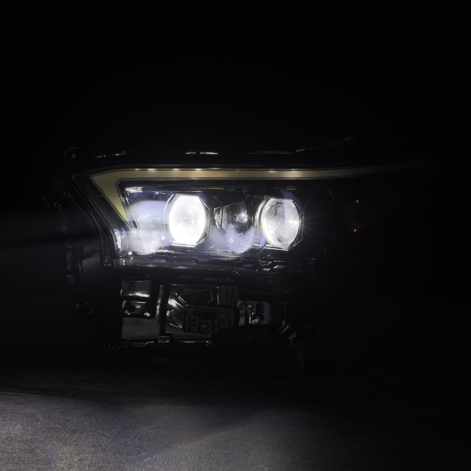 Комплект передних Led фар Toyota Tacoma/4Runner 24-26 LUXX-Series AlphaRex 880334